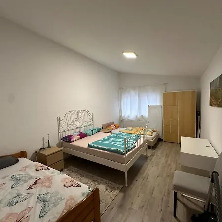 Nahe Berlin Im Gruenen Holiday home Falkensee